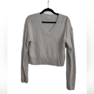 Aritzia Sunday Best Cropped Sweater